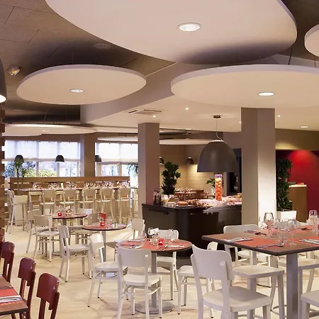 Campanile Prime - Paris Porte D'italie ホテル ル・クルムラン・ビセートル